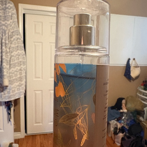 Bath & Body Works Skincare Serum Set - Orange, Red, Blue, White - Picture 6 of 9